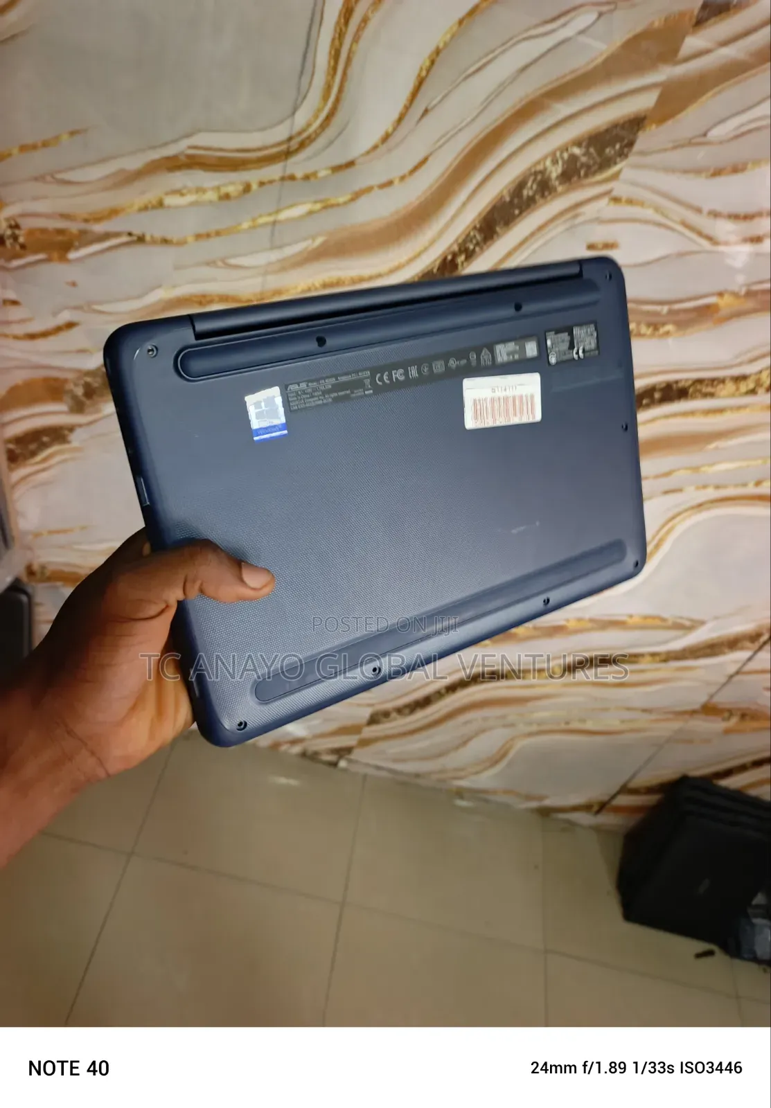 Laptop Asus VivoBook W202 4GB Intel Celeron SSD 60GB