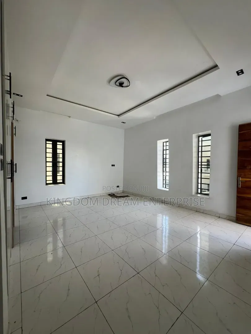 5bdrm Duplex in Orchid Lekki Lagos for rent