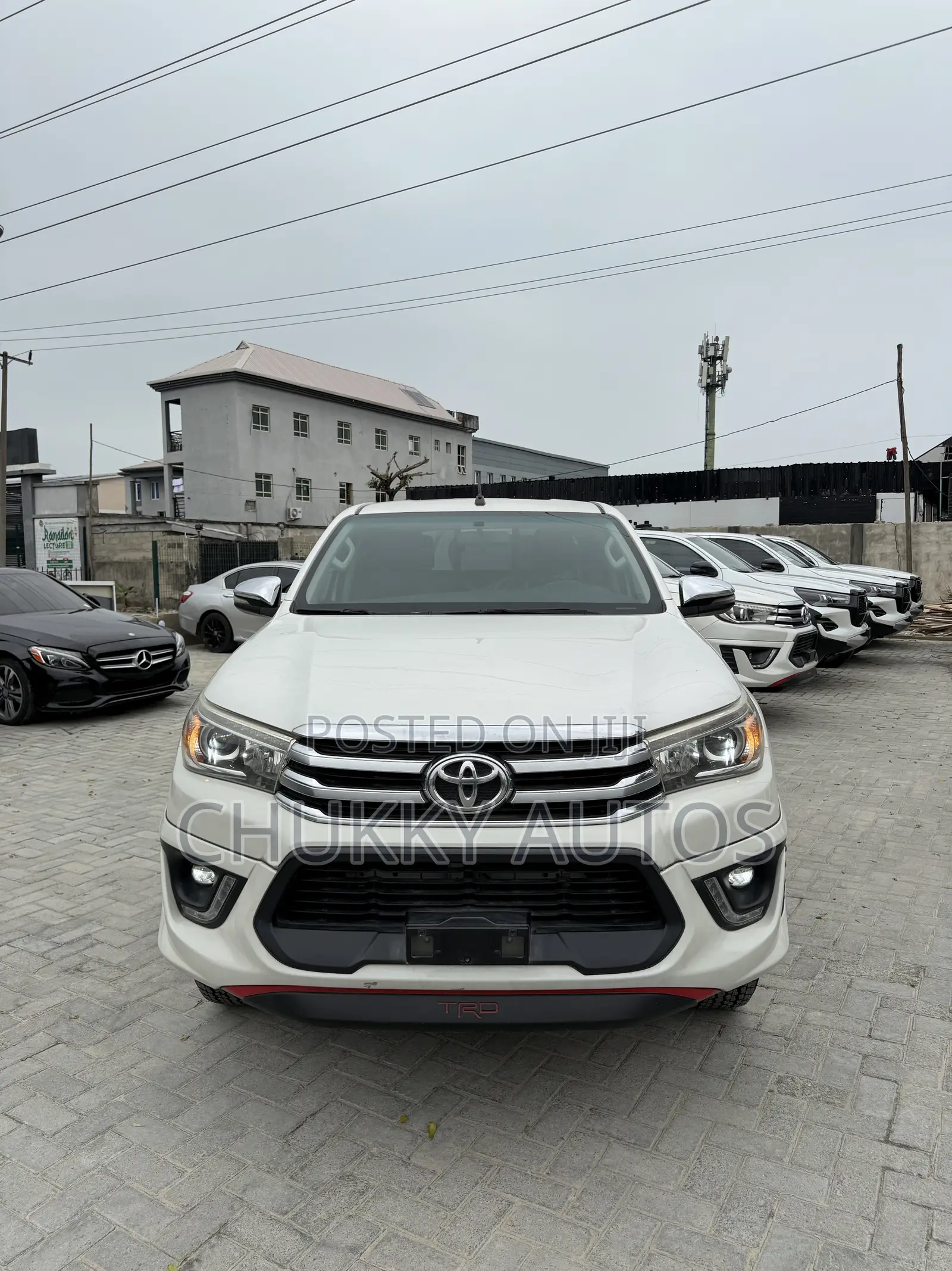 Toyota Hilux 2018 White