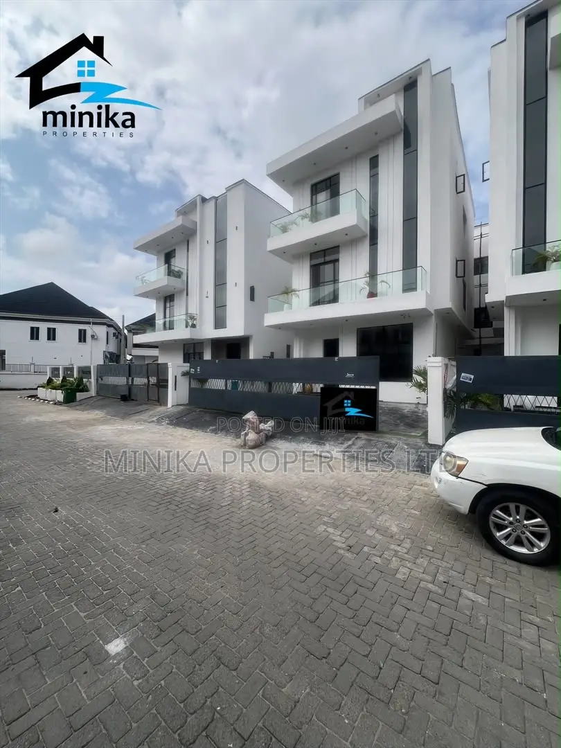 5bdrm Duplex in Orchid Estate, Ikota for sale