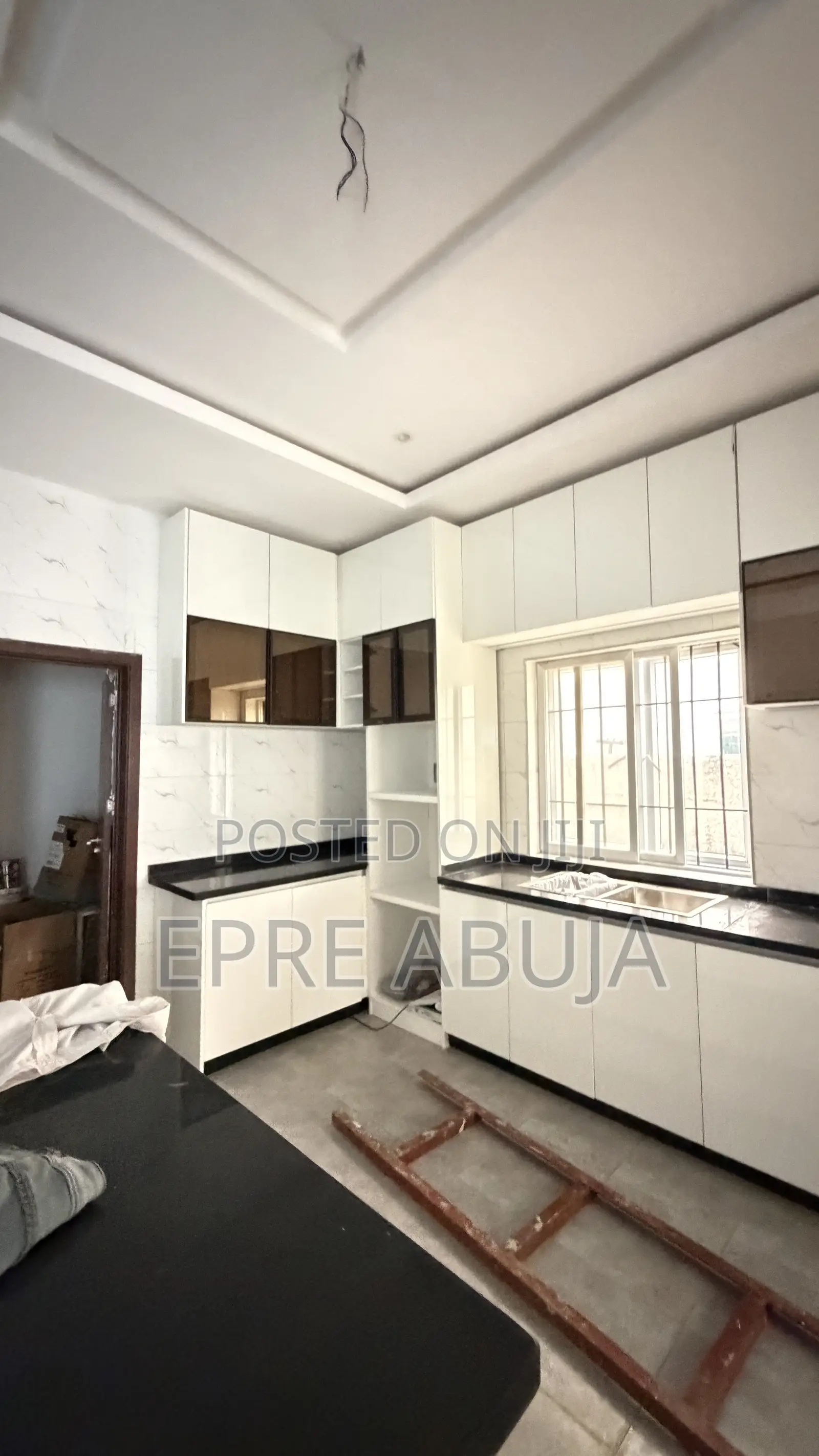 5bdrm Duplex in Kaura for rent