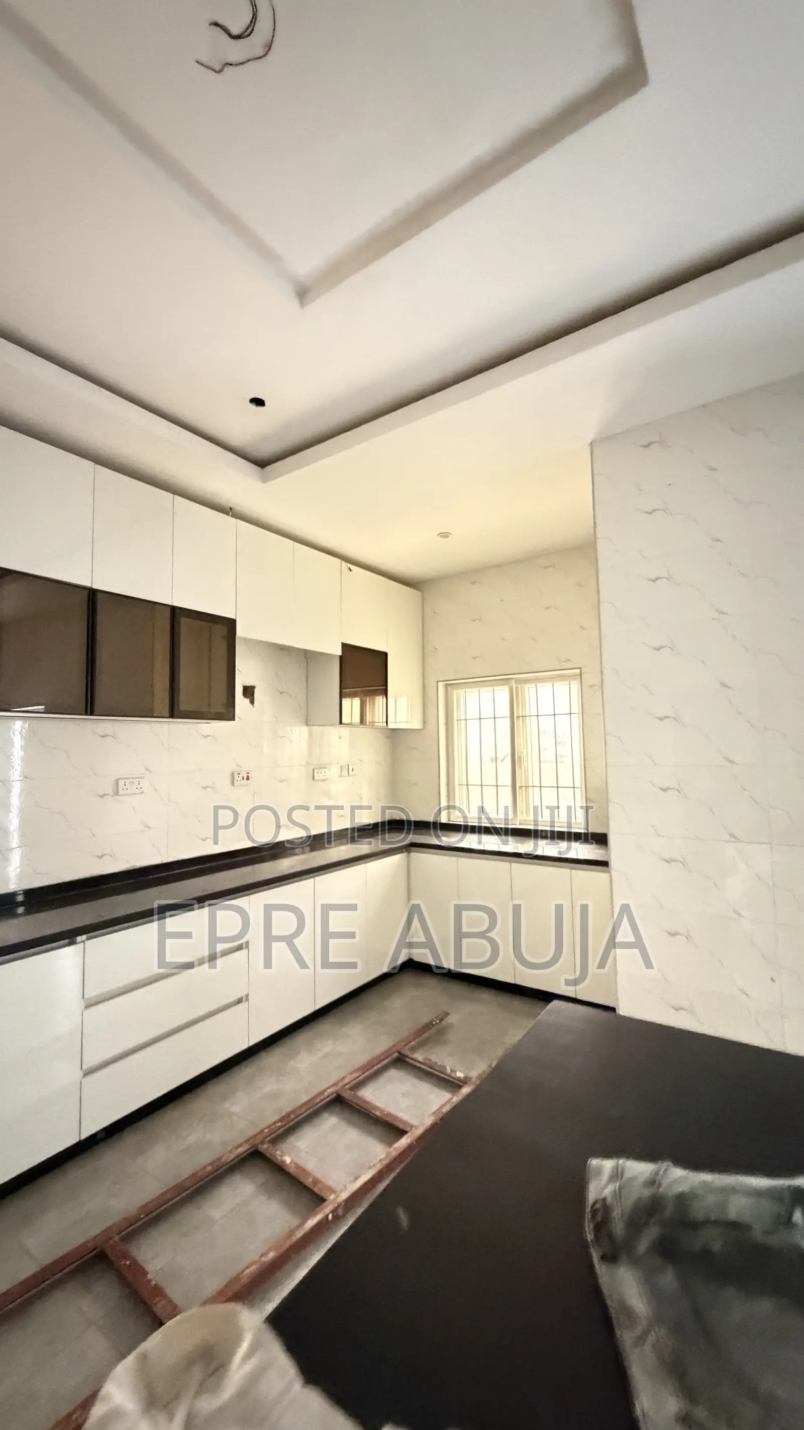 5bdrm Duplex in Kaura for rent