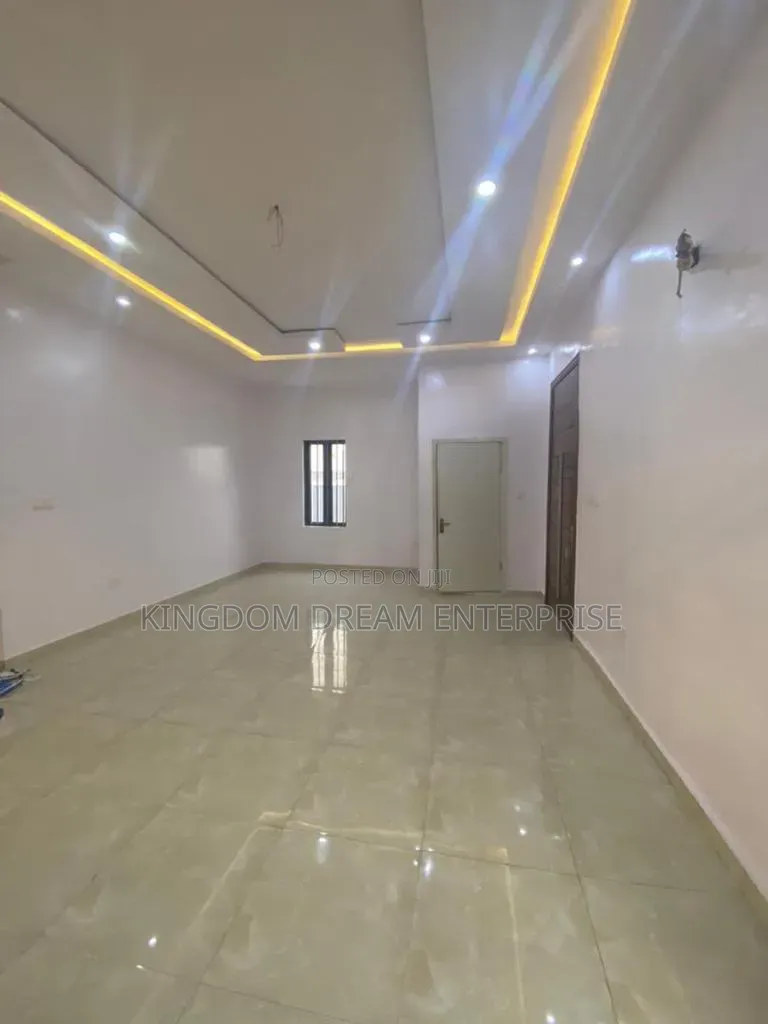 4bdrm House in Silver Spring Agungi for sale