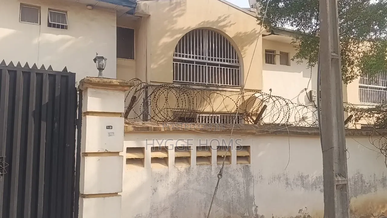 4bdrm Duplex in Mko Gardens Estate for sale