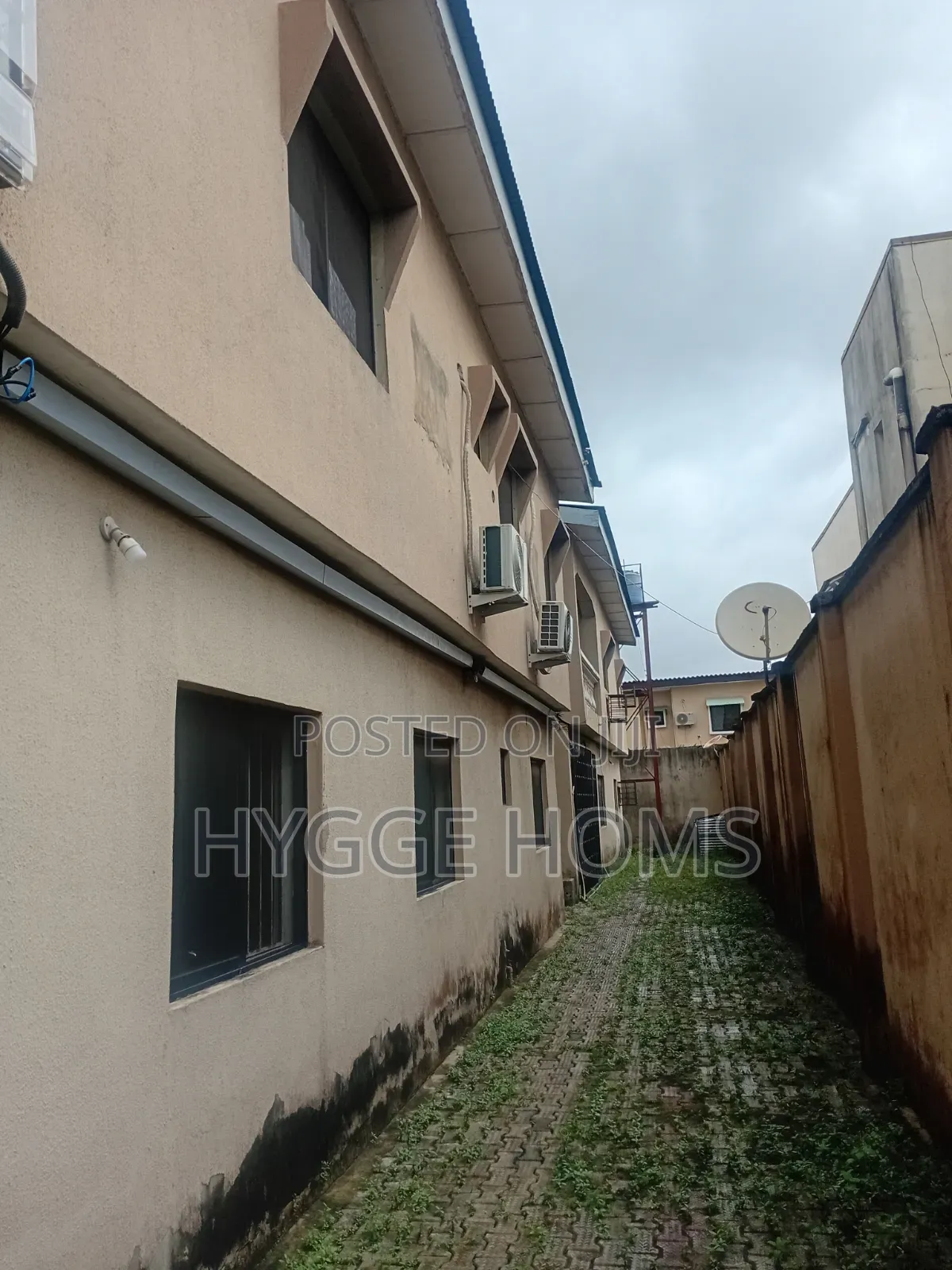 12bdrm Block of Flats in Ogba Gra for sale