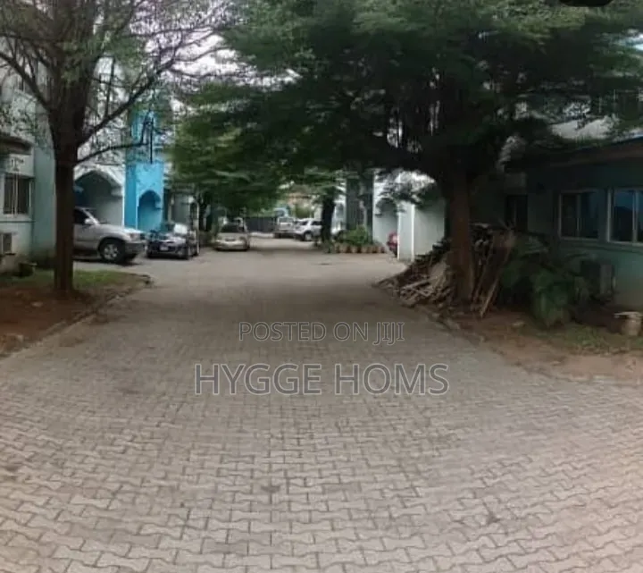 4bdrm Townhouse/Terrace in Adonai Estate, Alausa for sale
