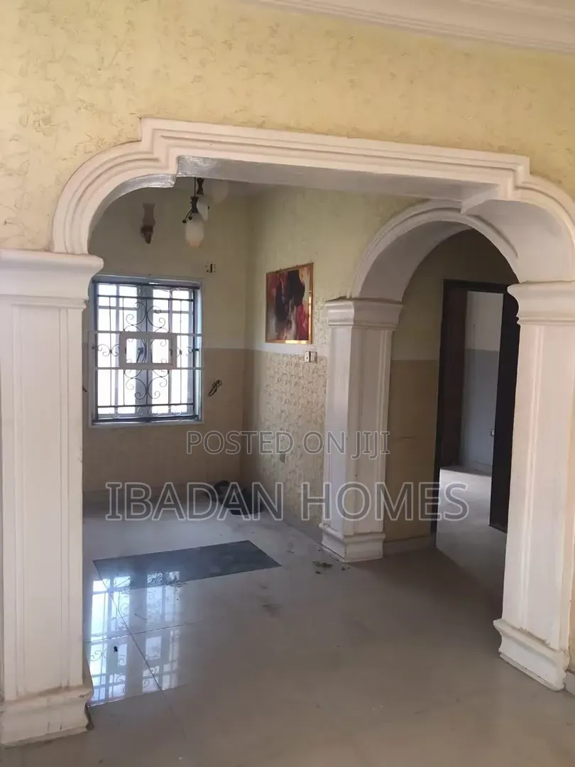 3bdrm Block of Flats in Promise Land Estate, Ibadan for sale
