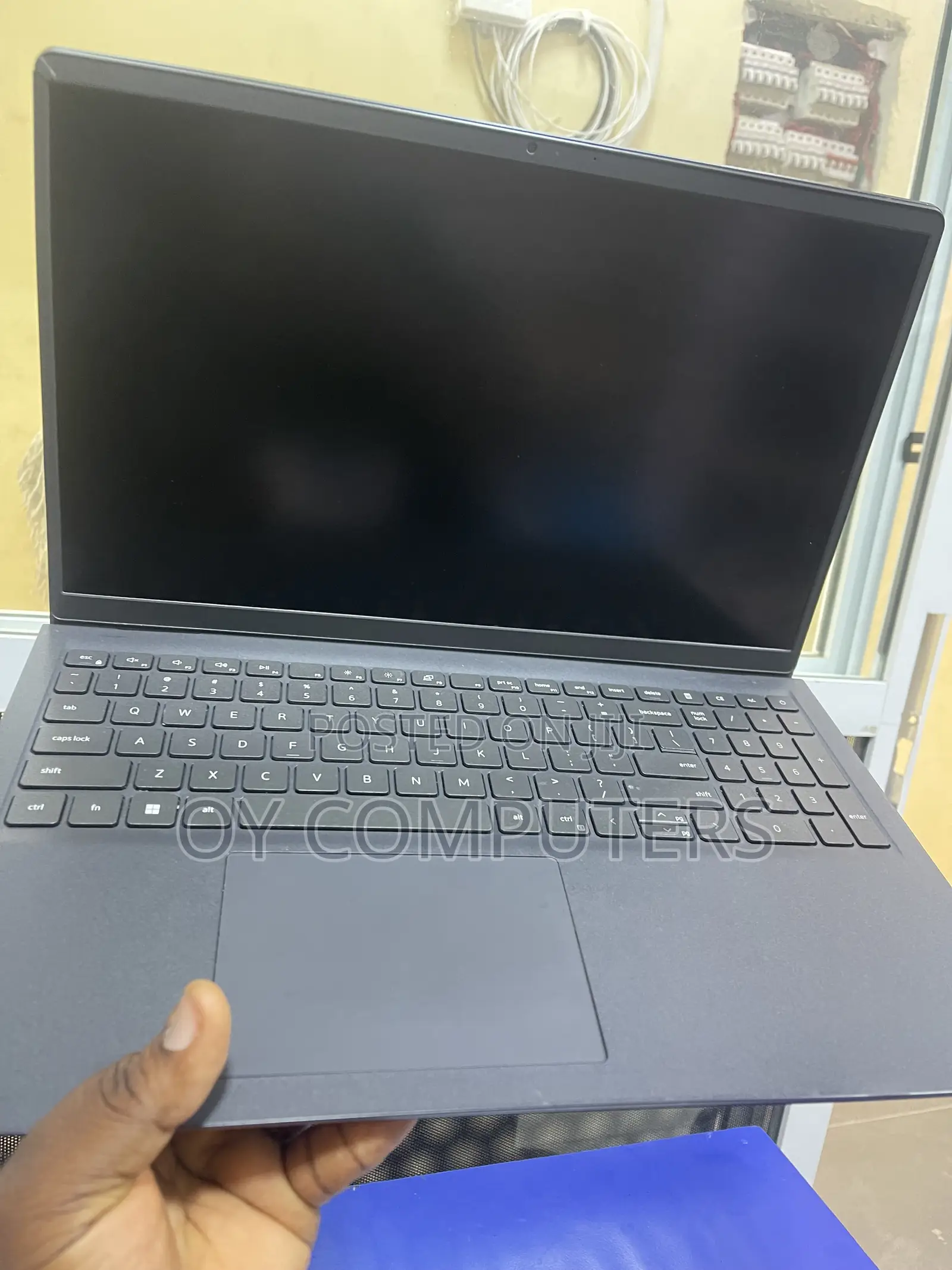 Laptop Dell Inspiron 15 3531 8GB Intel Core i5 SSD 256GB