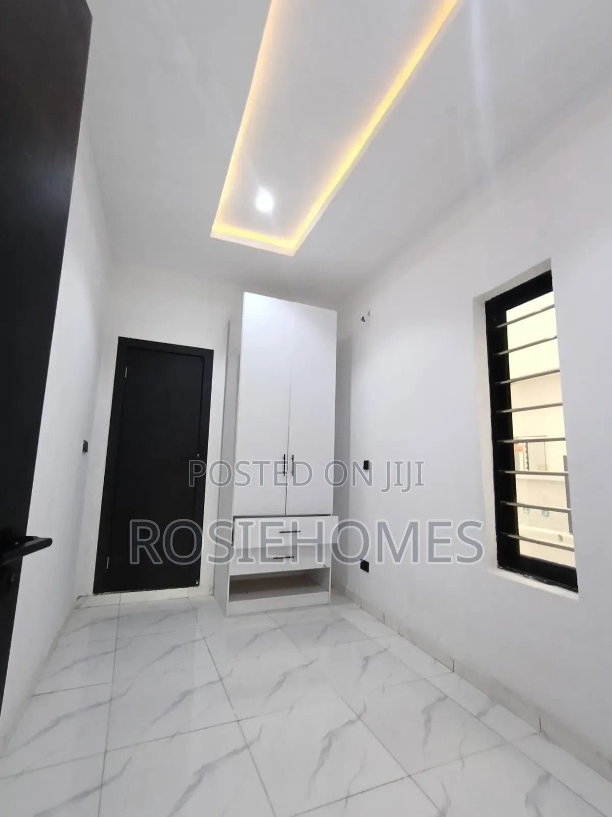 4bdrm Duplex in Ikate Gra, Ikota for sale