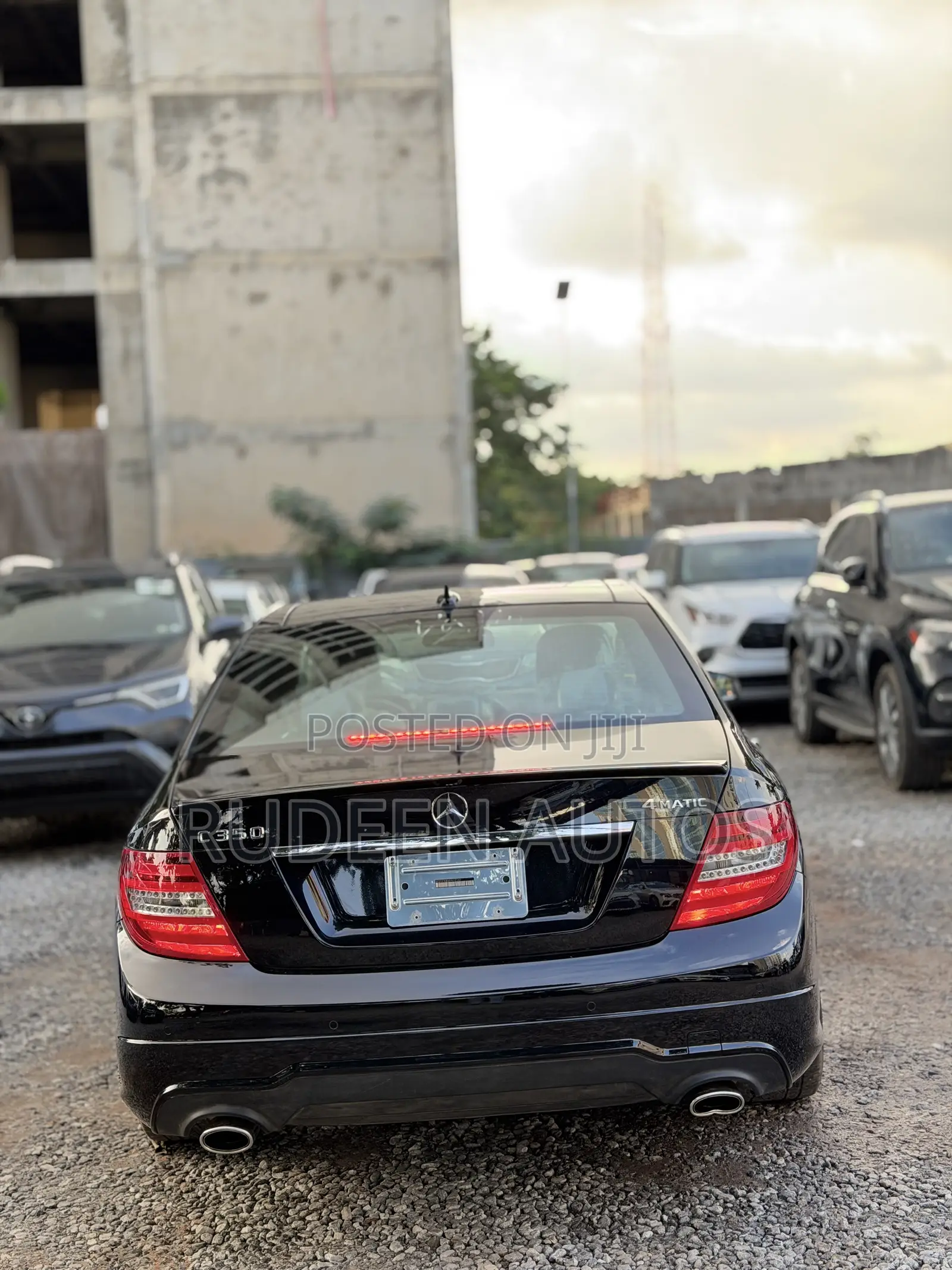 Mercedes-Benz C350 2014 Black