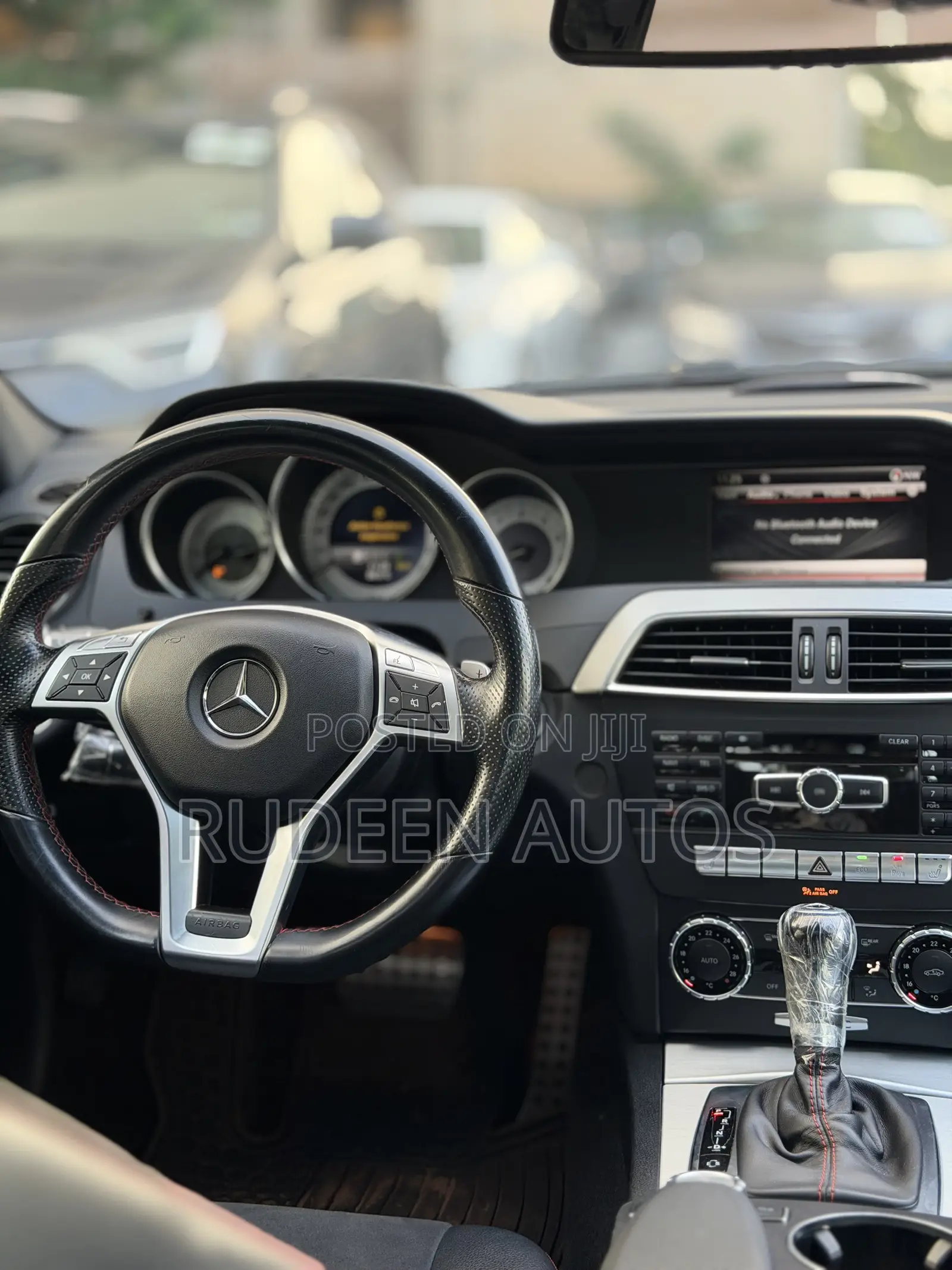 Mercedes-Benz C350 2014 Black