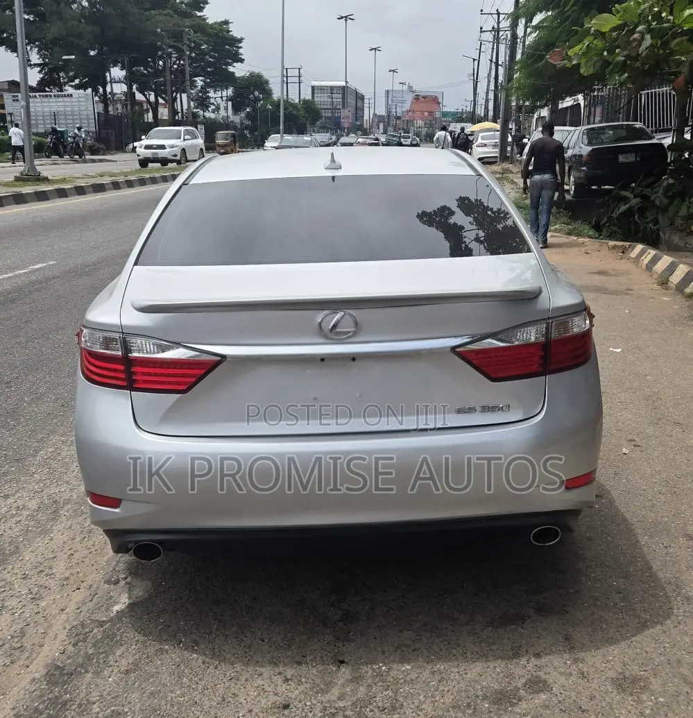 Lexus ES 2015 Silver