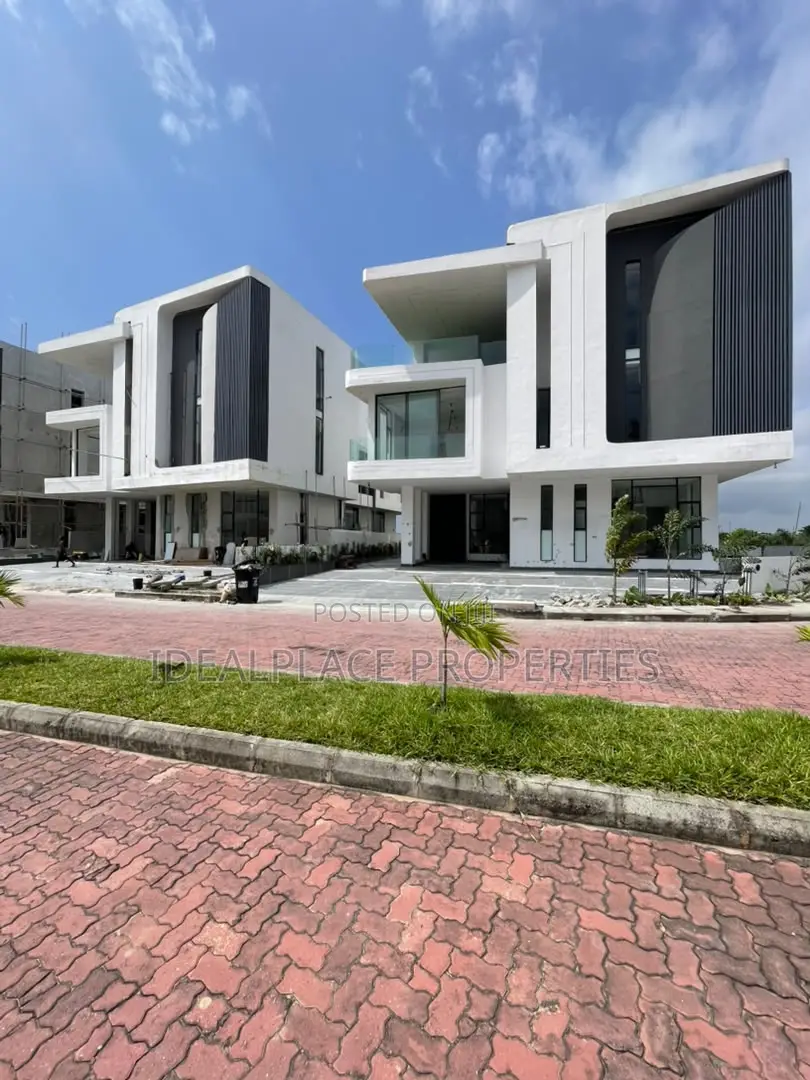 6bdrm Duplex in Osapa london for sale
