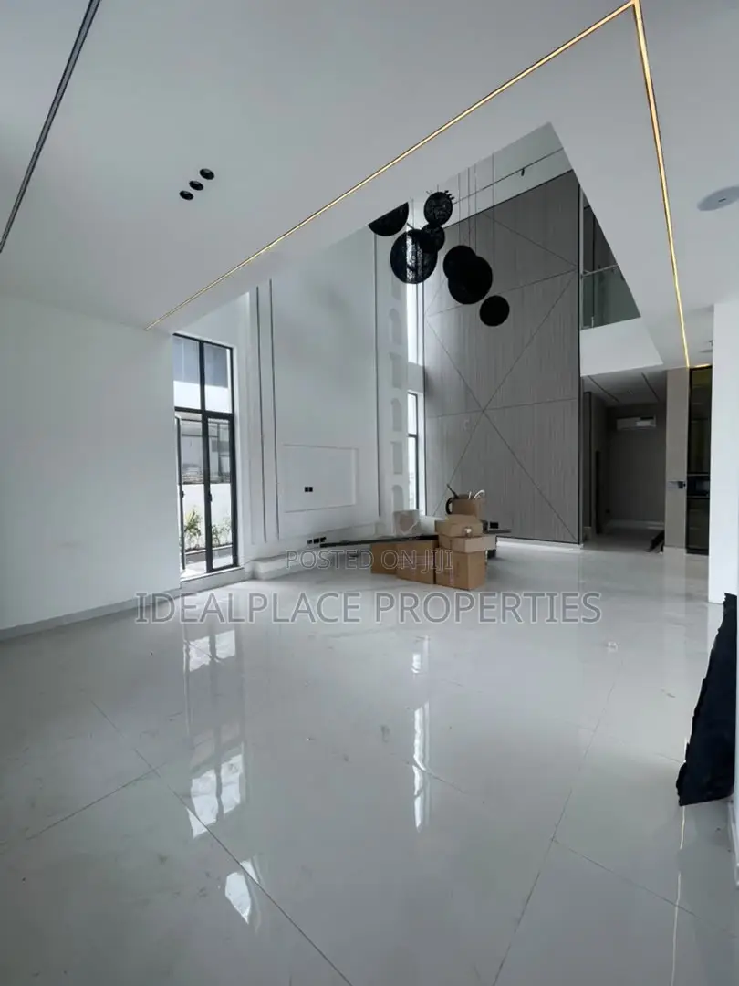 6bdrm Duplex in Osapa london for sale