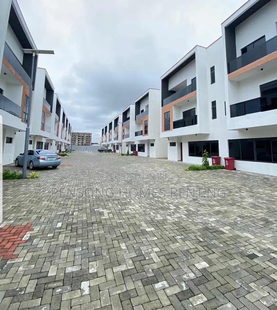 4bdrm Duplex in Off Freedom Way, Lekki Phase 1 for rent