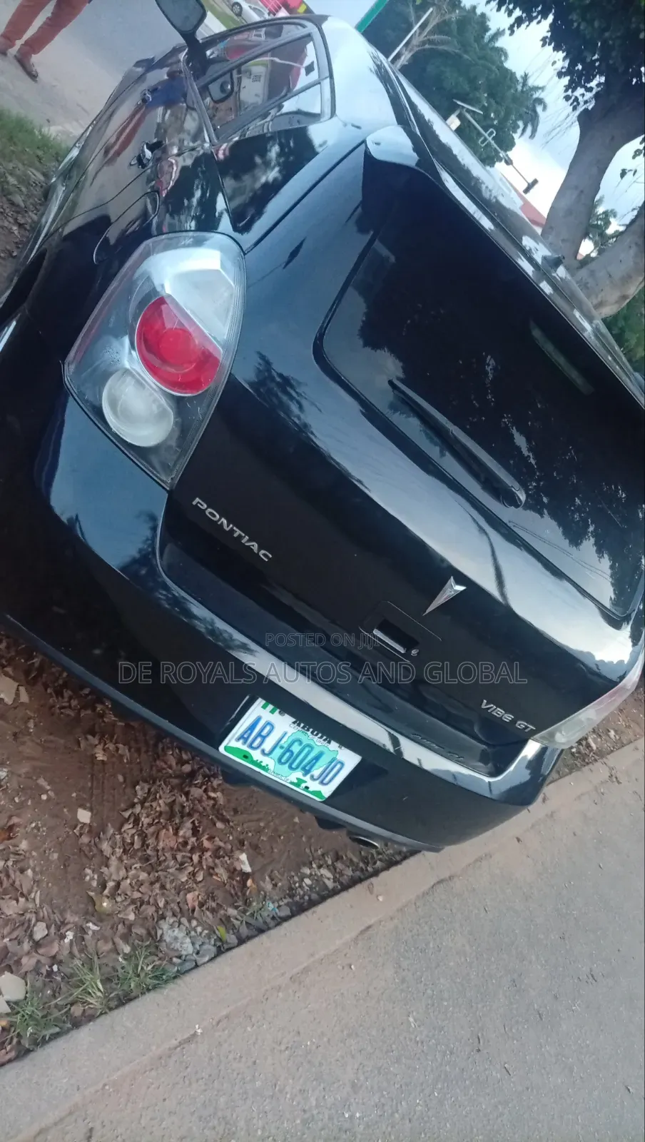 Pontiac Vibe 2010 Black