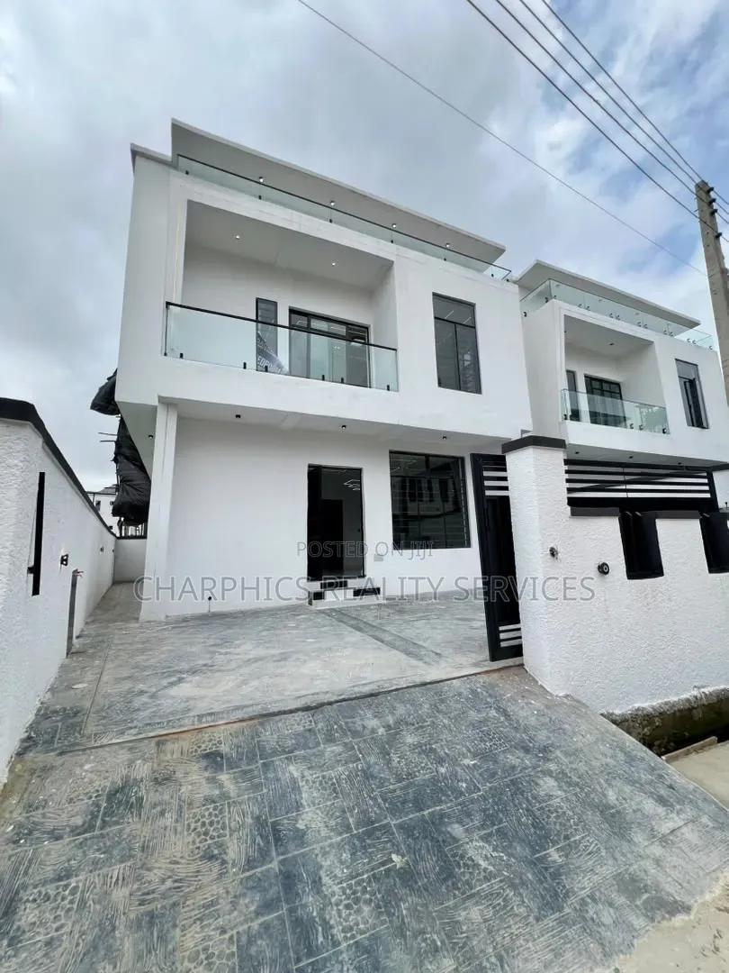 4bdrm Duplex in Sangotedo for sale