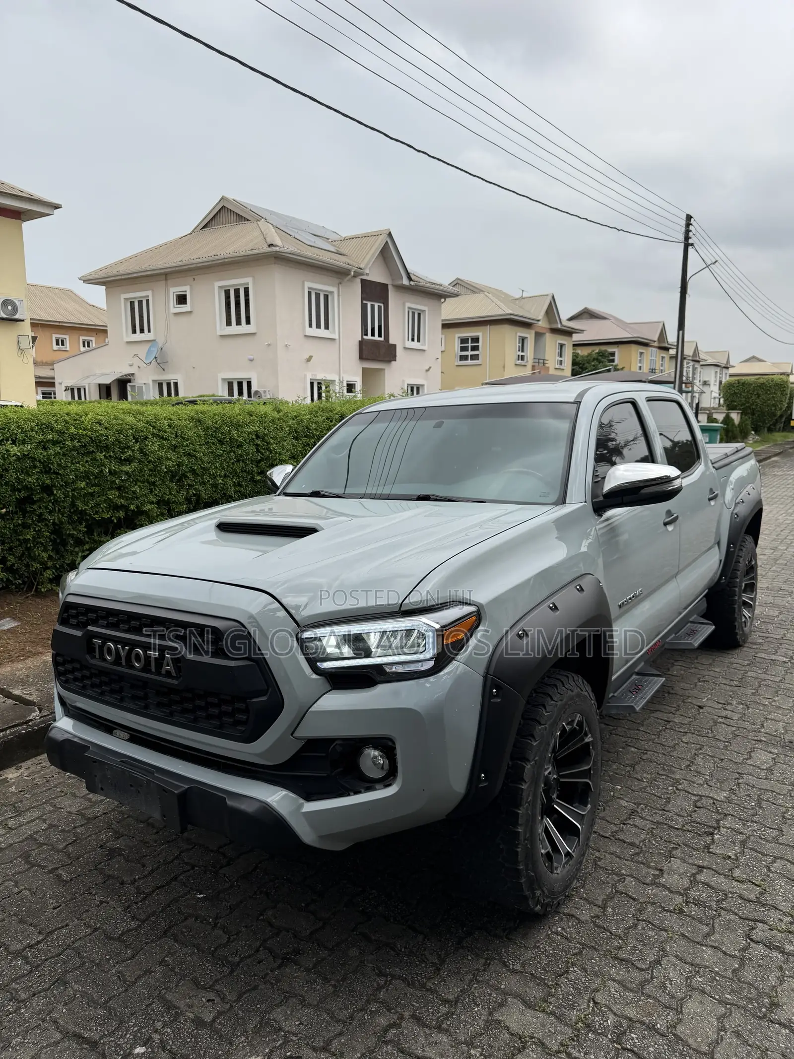 Toyota Tacoma Double Cab V6 Automatic 2010 Gray