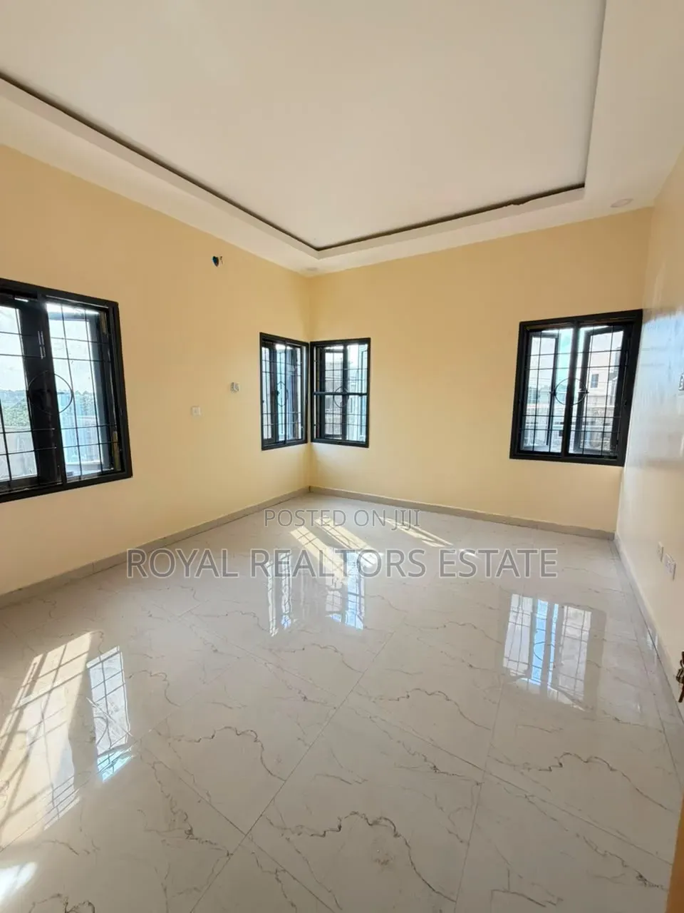 5bdrm Duplex in Galadimawa for sale