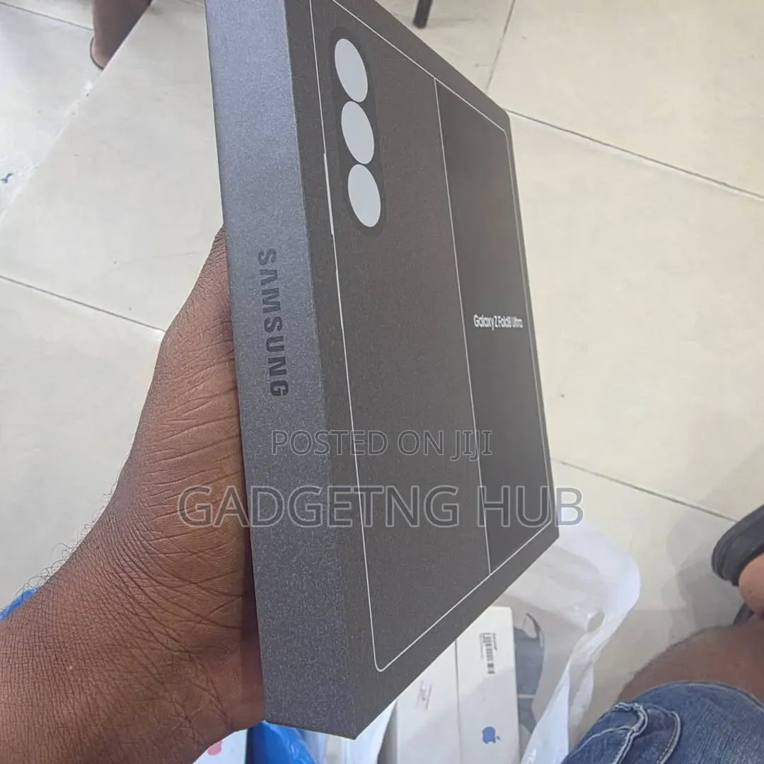 New Samsung Galaxy Z Fold8 Ultra 512 GB Black
