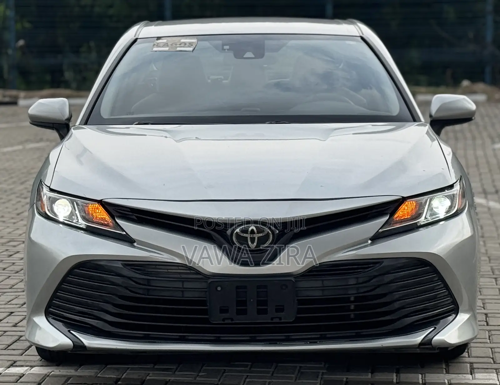 Toyota Camry LE FWD (2.5L 4cyl 8AM) 2018 Silver