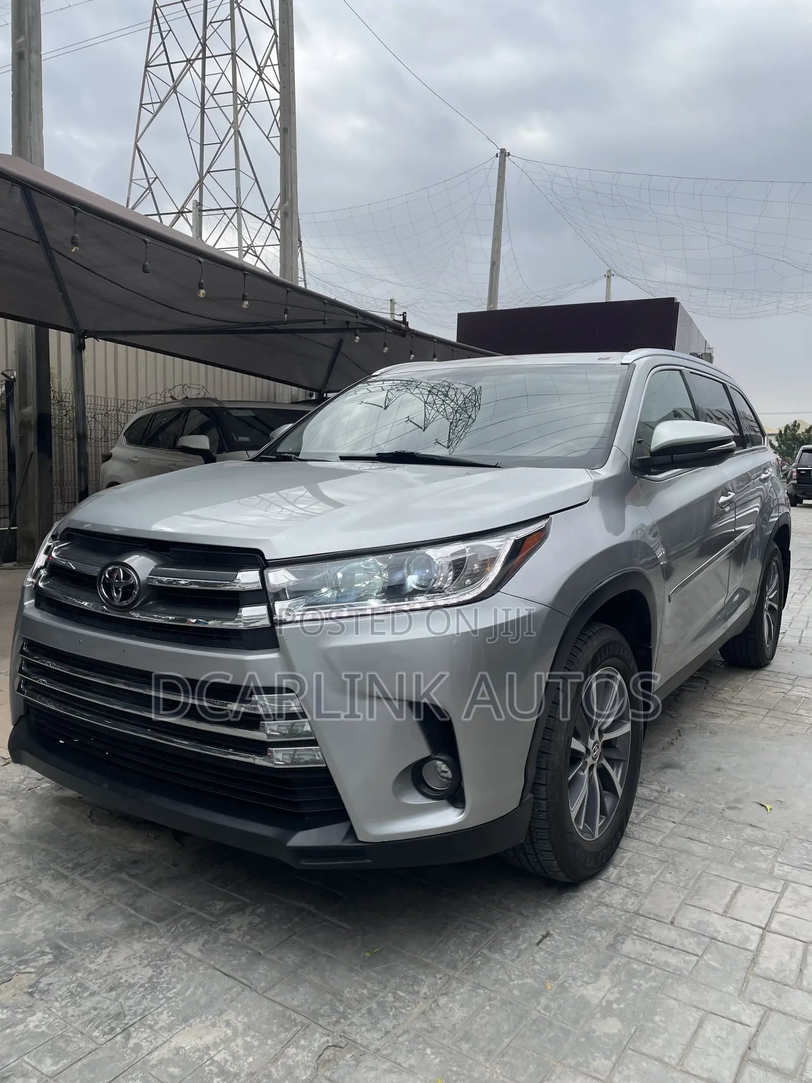 Toyota Highlander XLE 2019 Gray