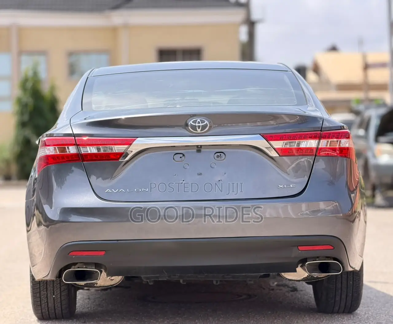 Toyota Avalon XLE Premium Sedan FWD (3.5L 6cyl 6A) 2013 Green