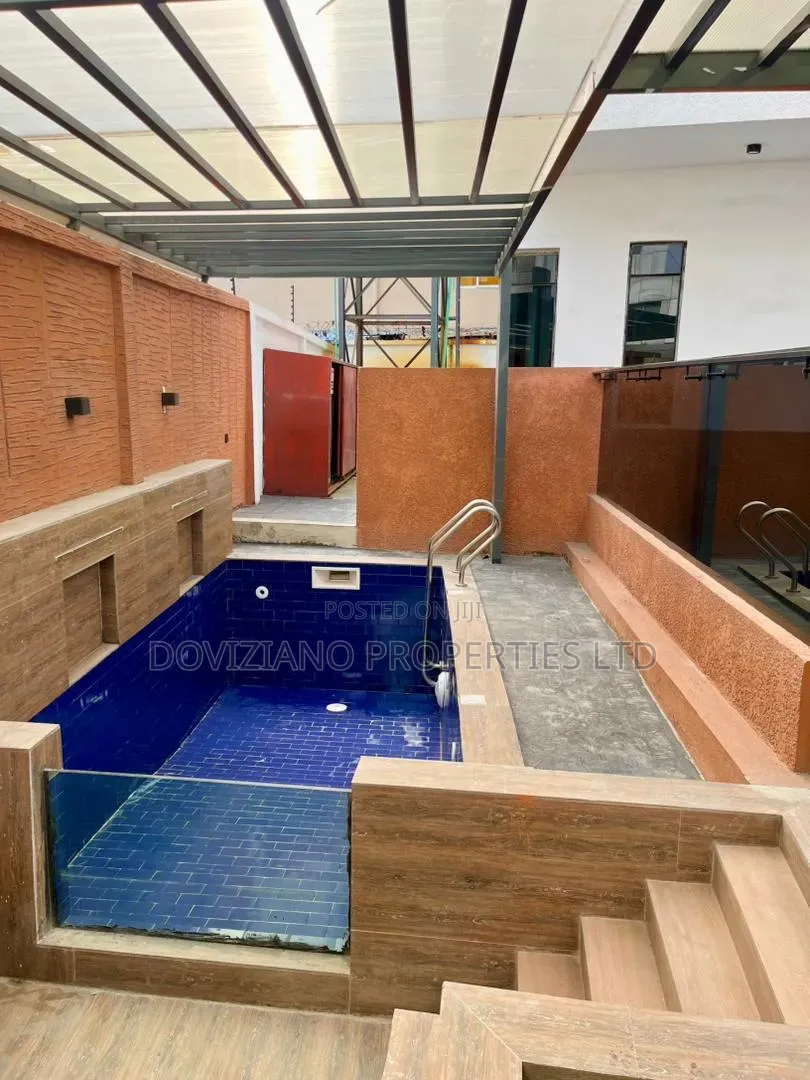 4bdrm Duplex in Osapa london for sale