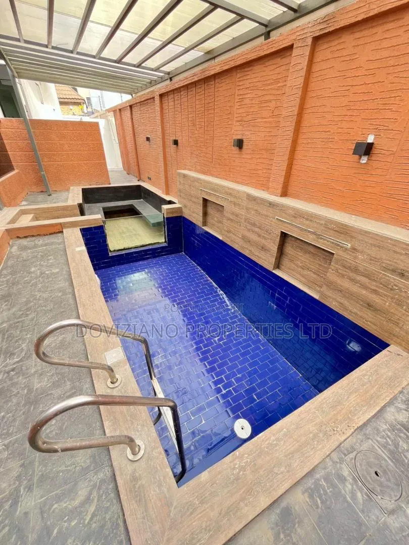 4bdrm Duplex in Osapa london for sale