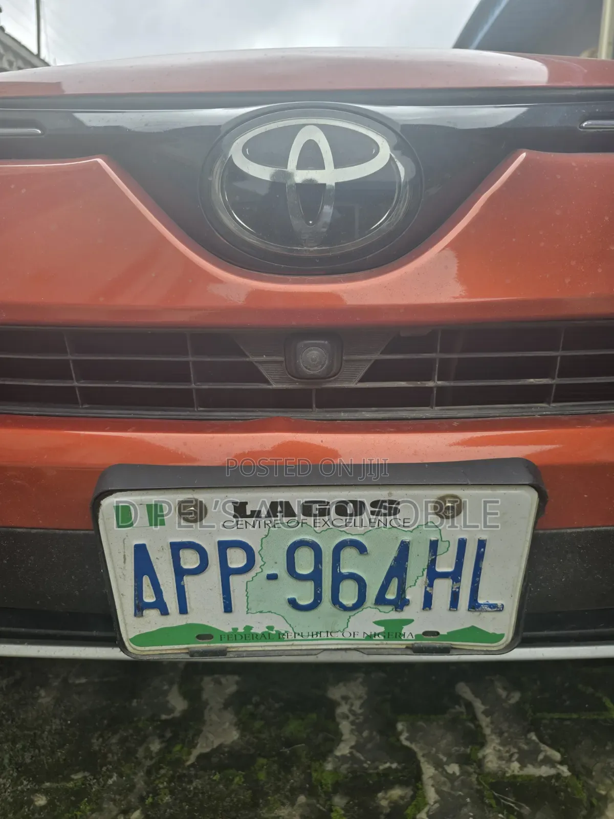 Toyota RAV4 2016 Orange
