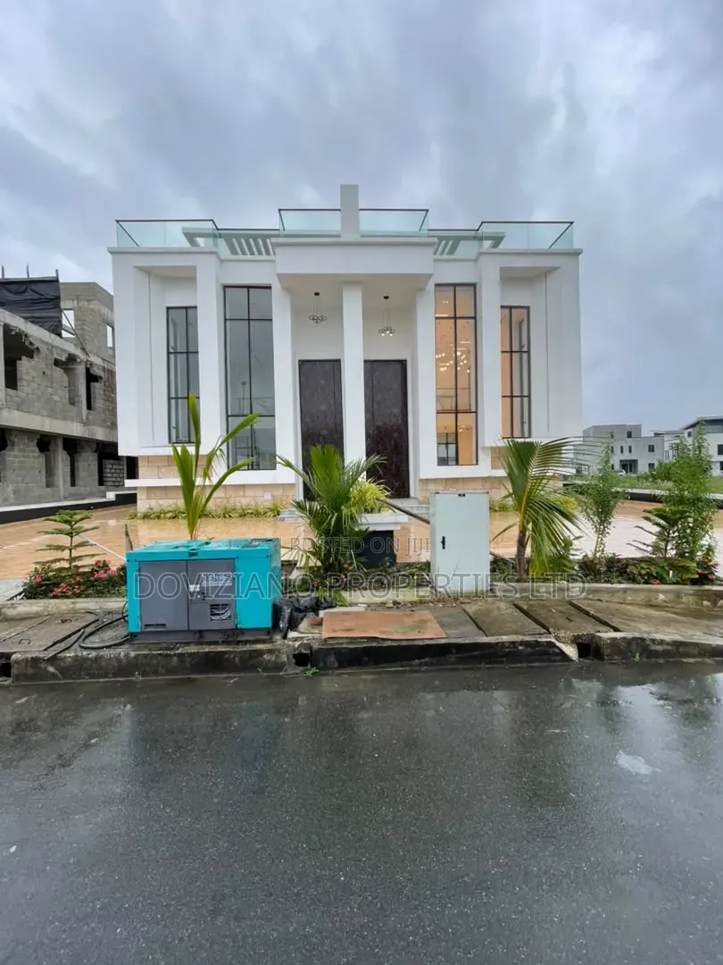 5bdrm Duplex in Ikate for sale