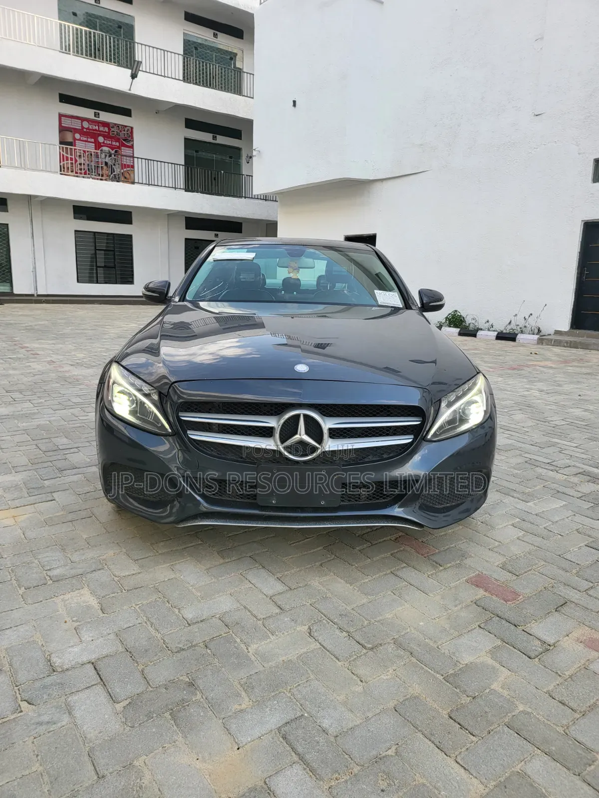 Mercedes-Benz C300 Luxury 4dr AWD 4Matic Sedan (2.0L 4cyl 7A) 2015 Gray
