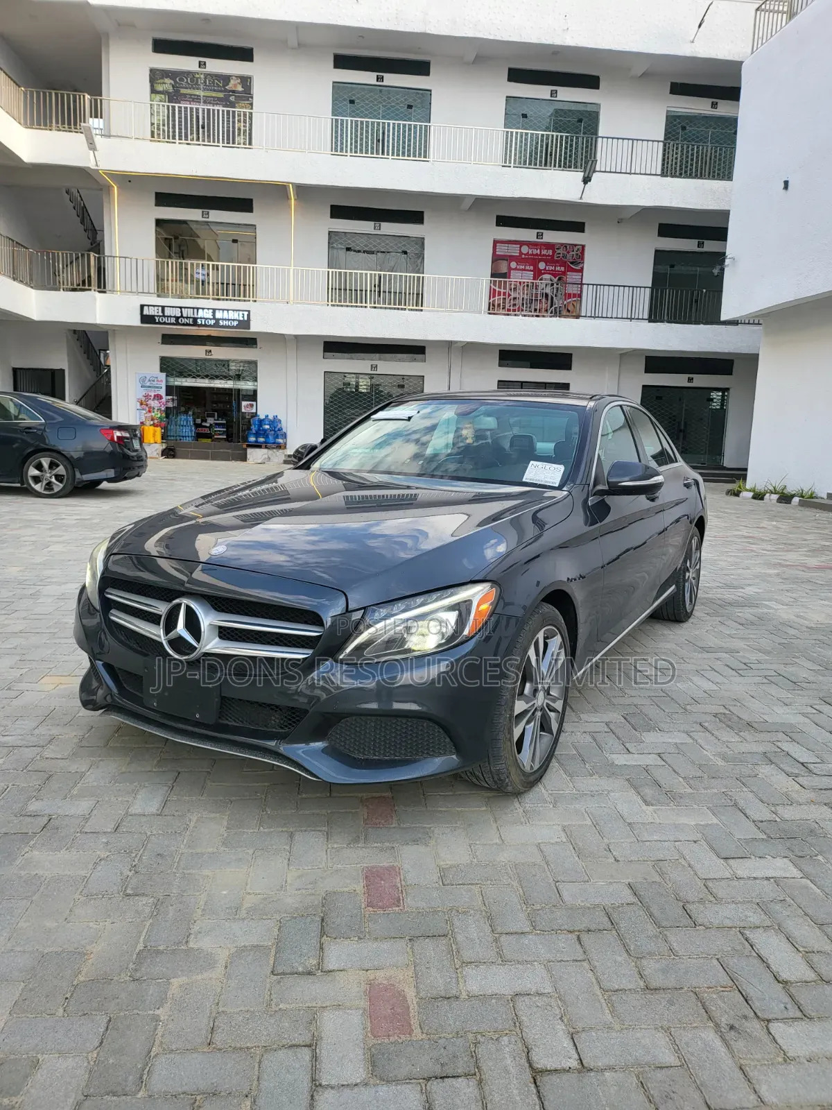 Mercedes-Benz C300 Luxury 4dr AWD 4Matic Sedan (2.0L 4cyl 7A) 2015 Gray