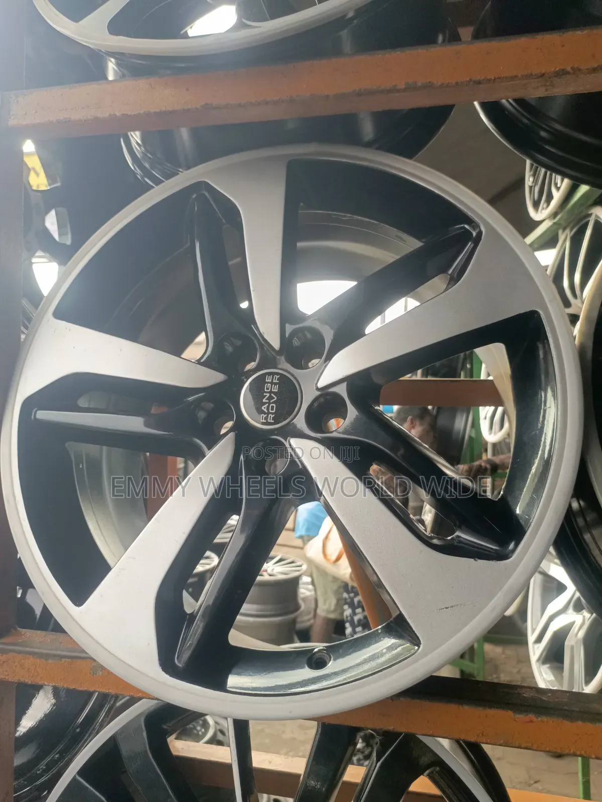20inches for Ranger Rover Sport Se 2018 Direct Tokunbo Available in Stock