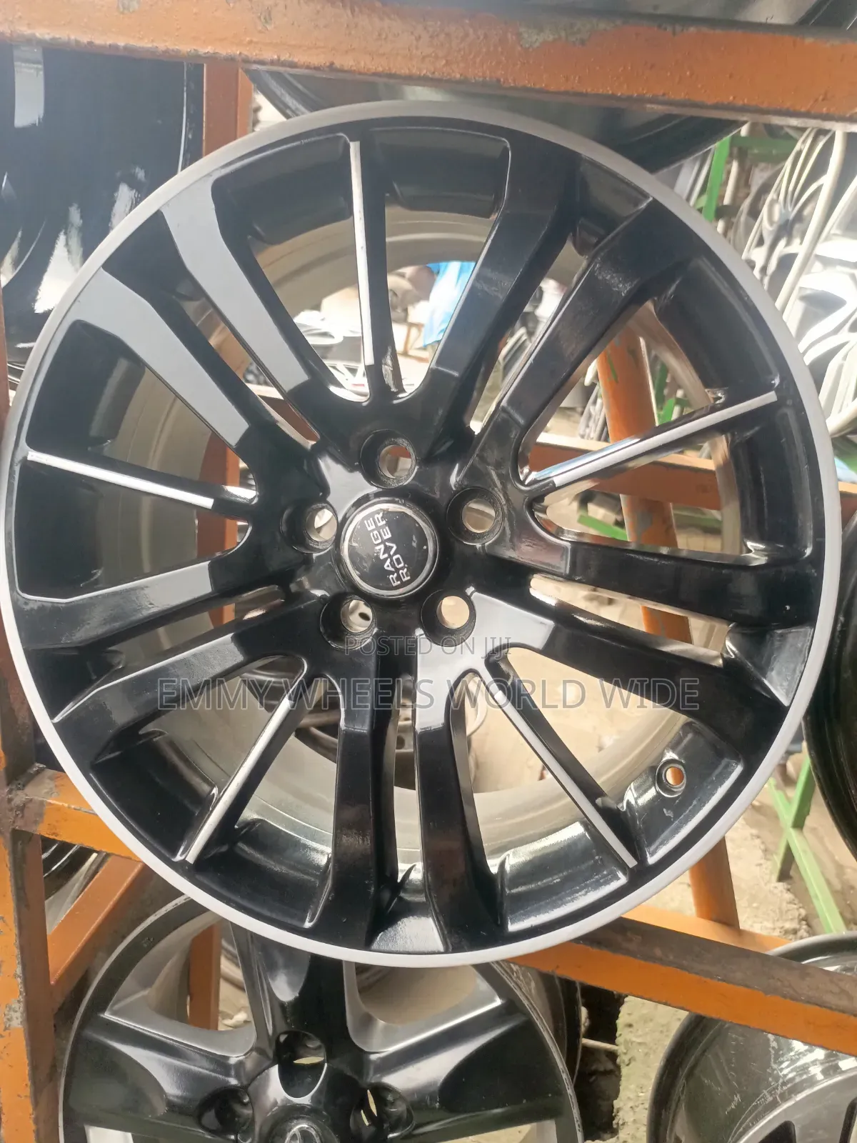 20inches for Ranger Rover Sport Se 2018 Direct Tokunbo Available in Stock