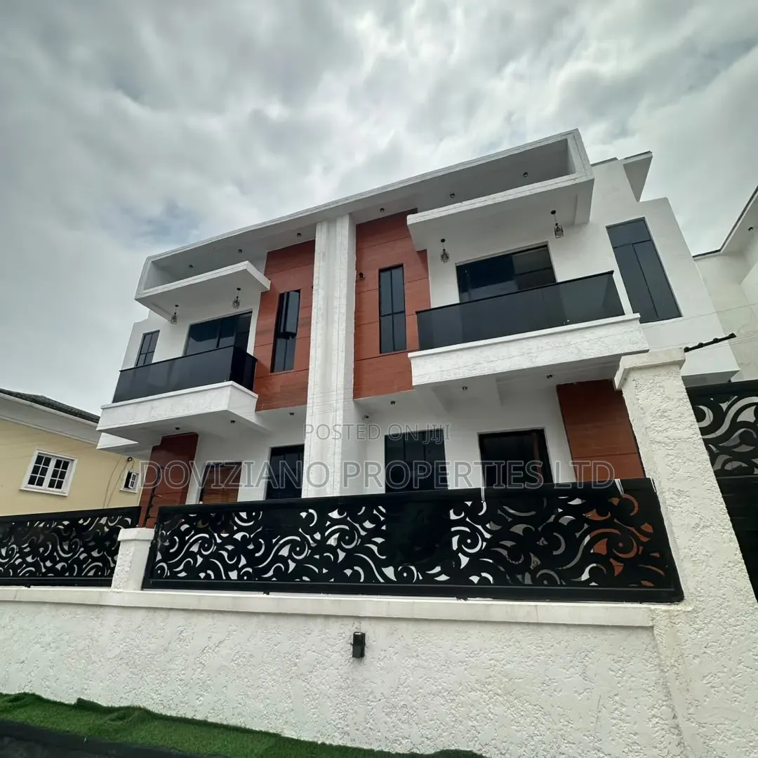 4bdrm Duplex in Sangotedo for sale