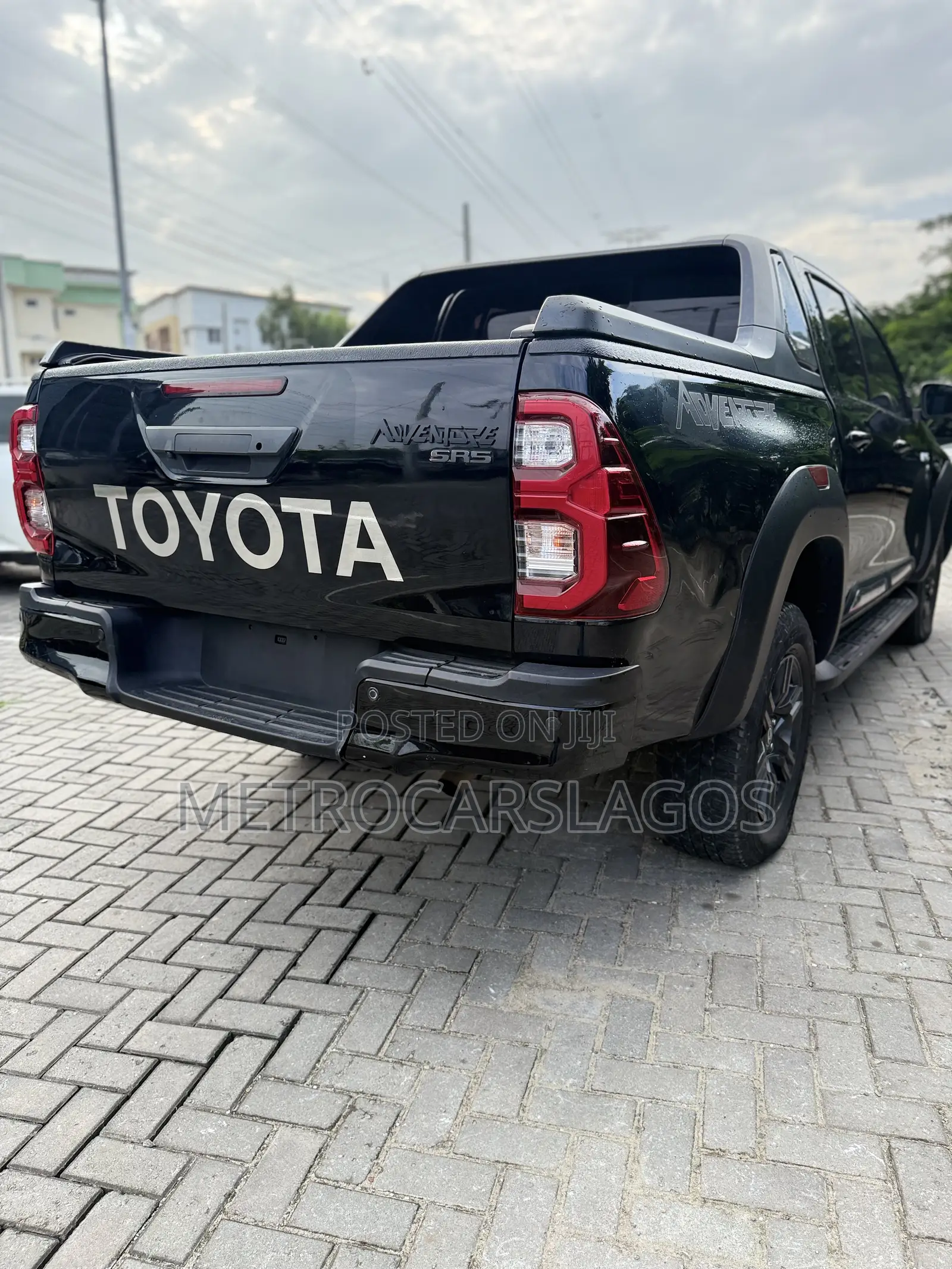 Toyota Hilux 2024 Black