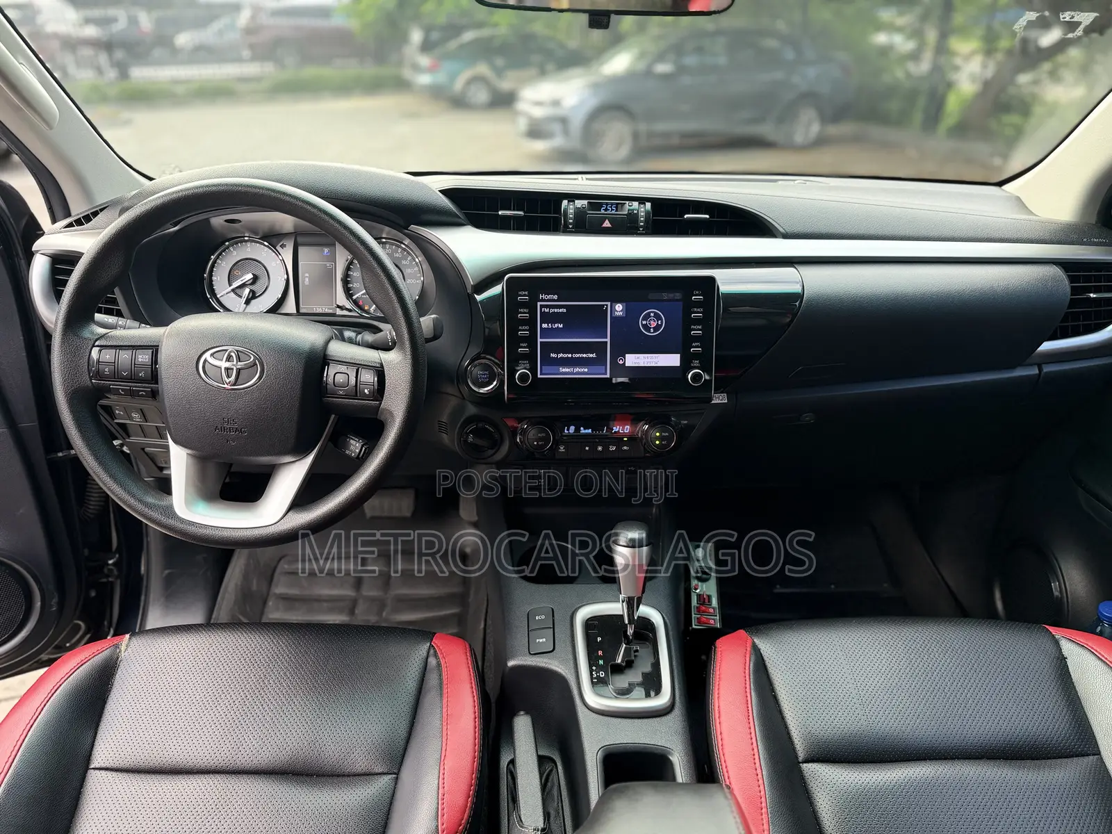 Toyota Hilux 2024 Black
