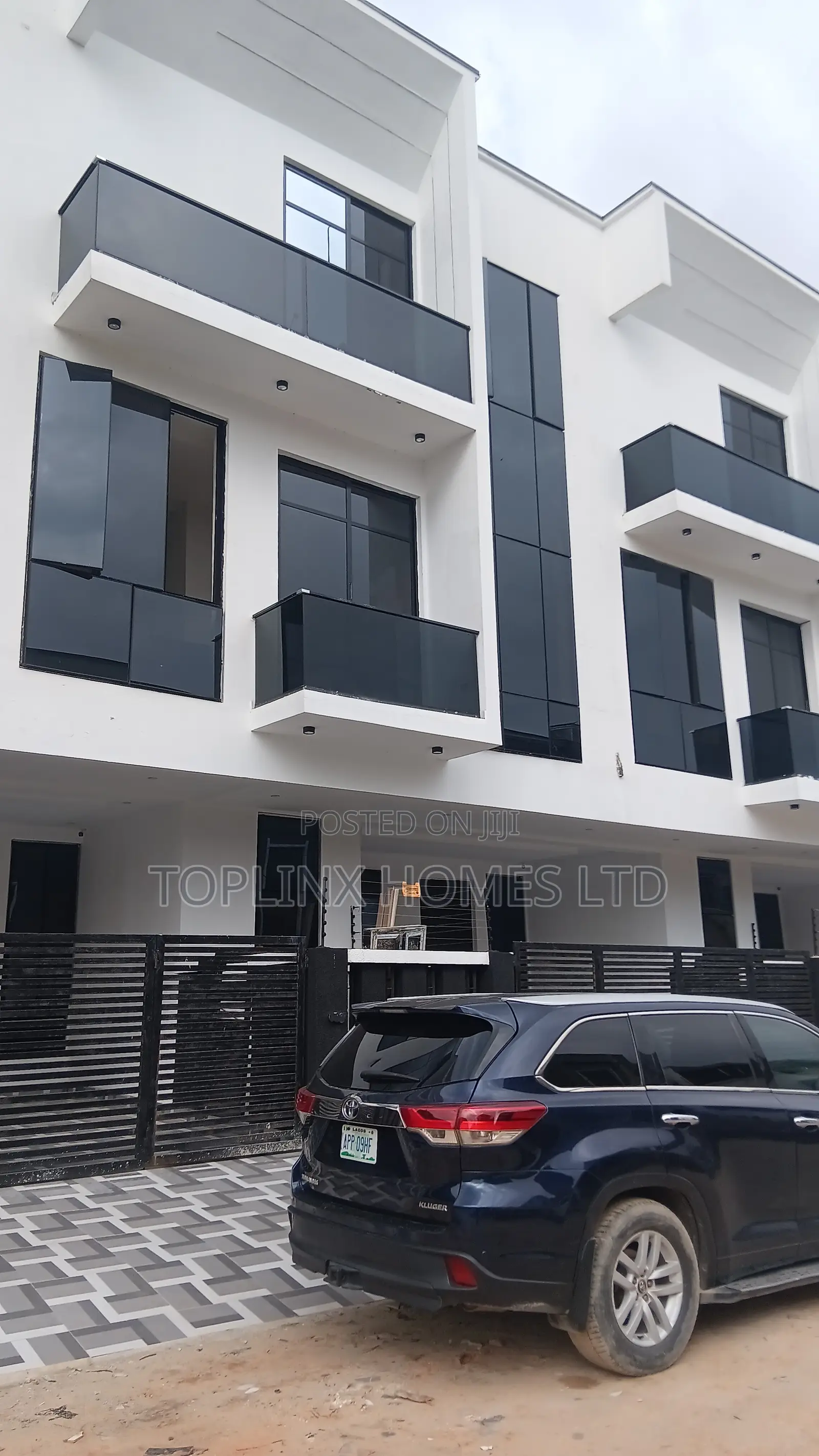 Furnished 4bdrm Duplex in Victory Estate, Ago Palace for sale