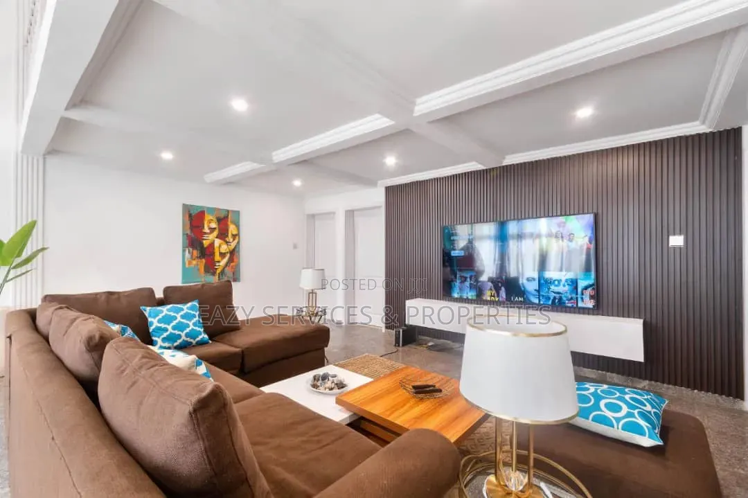 Furnished 4bdrm Apartment in Lekki Phase One for rent