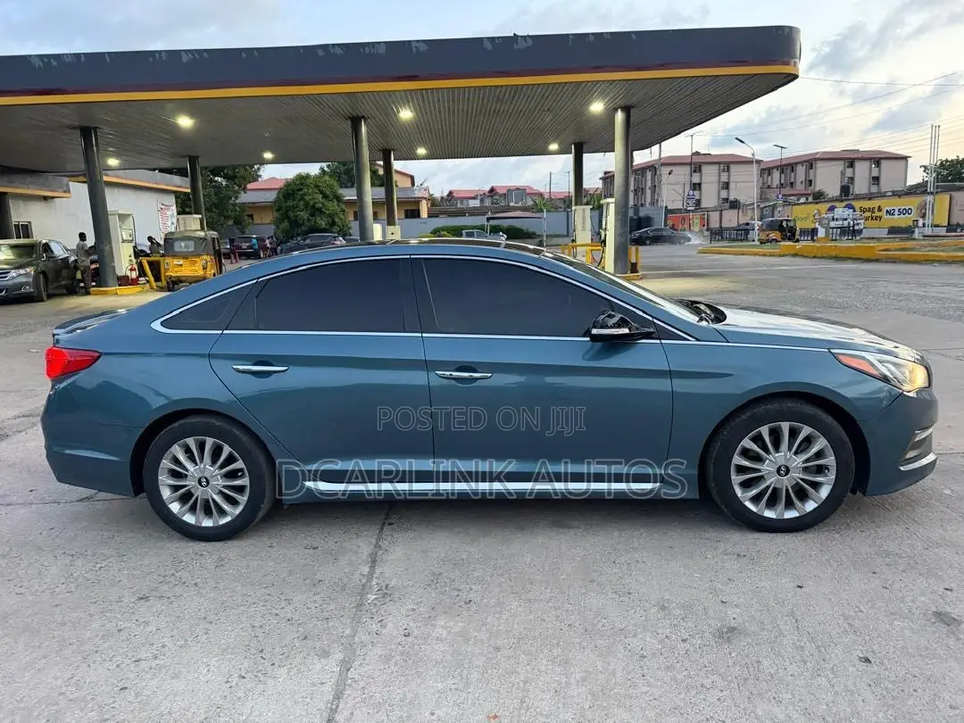 Hyundai Sonata Limited Sedan FWD (2.4L 4cyl 6A) 2016 Blue