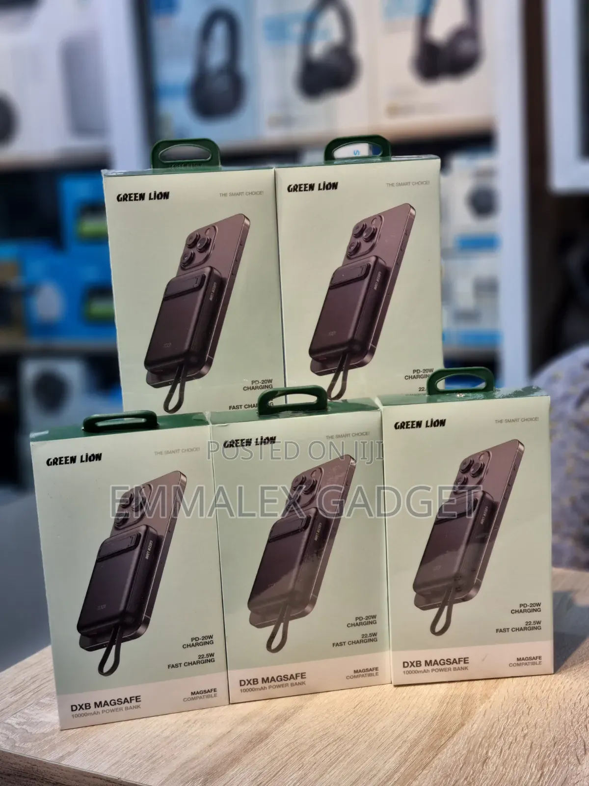Green LION Magsafe Power Bank