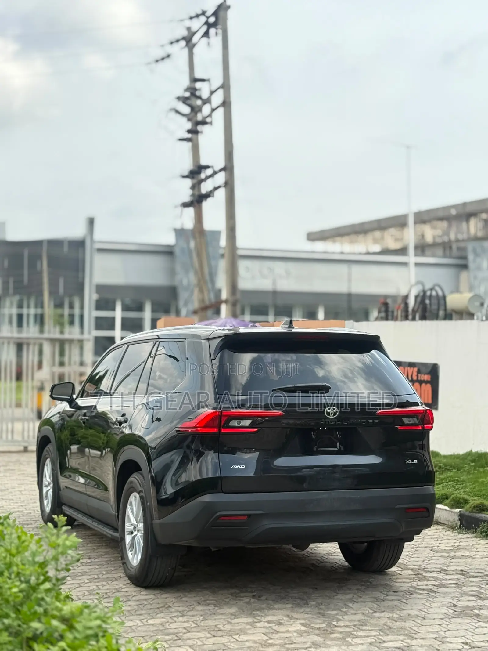 Toyota Highlander XLE FWD 2024 Black