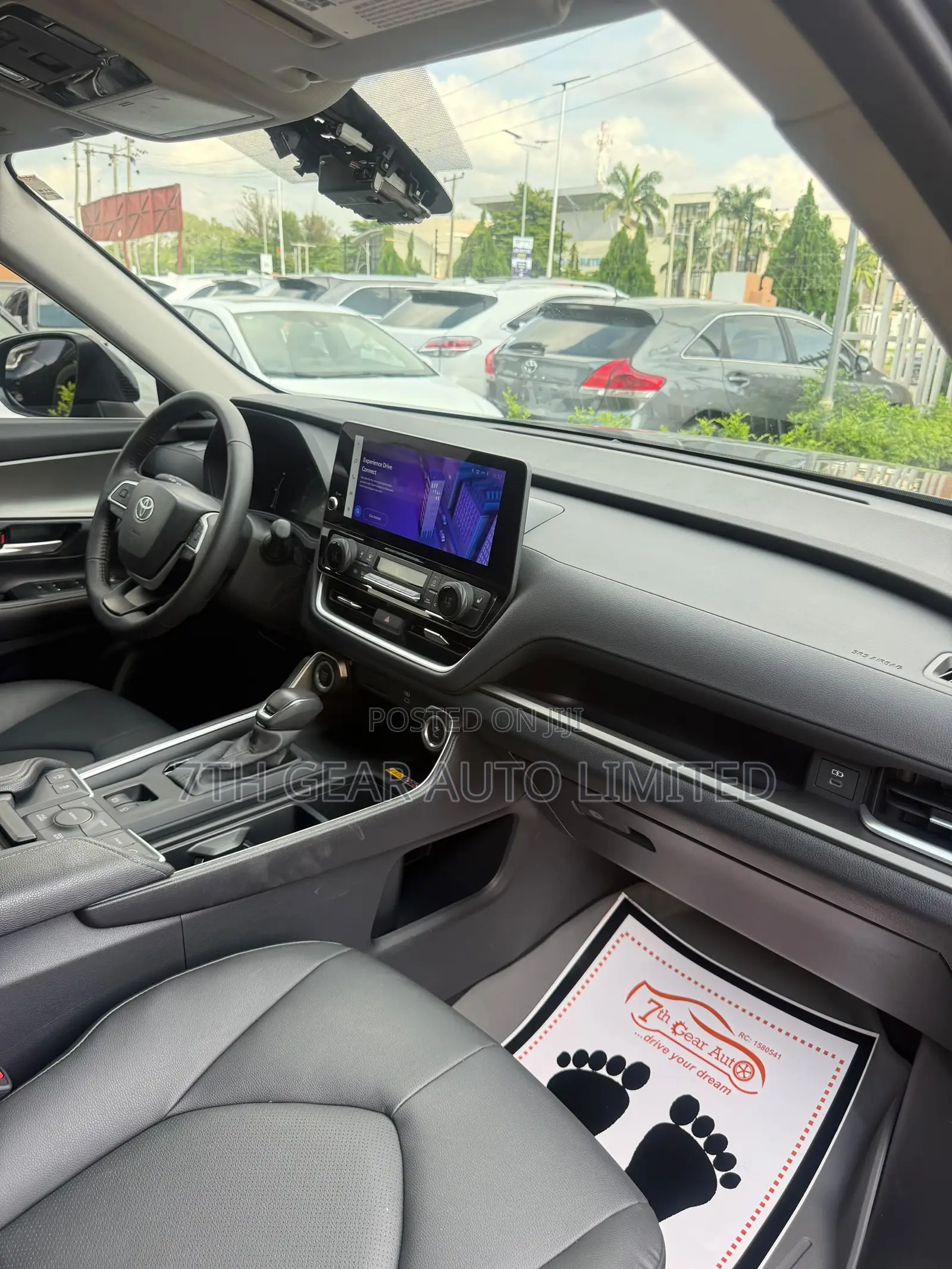 Toyota Highlander XLE FWD 2024 Black