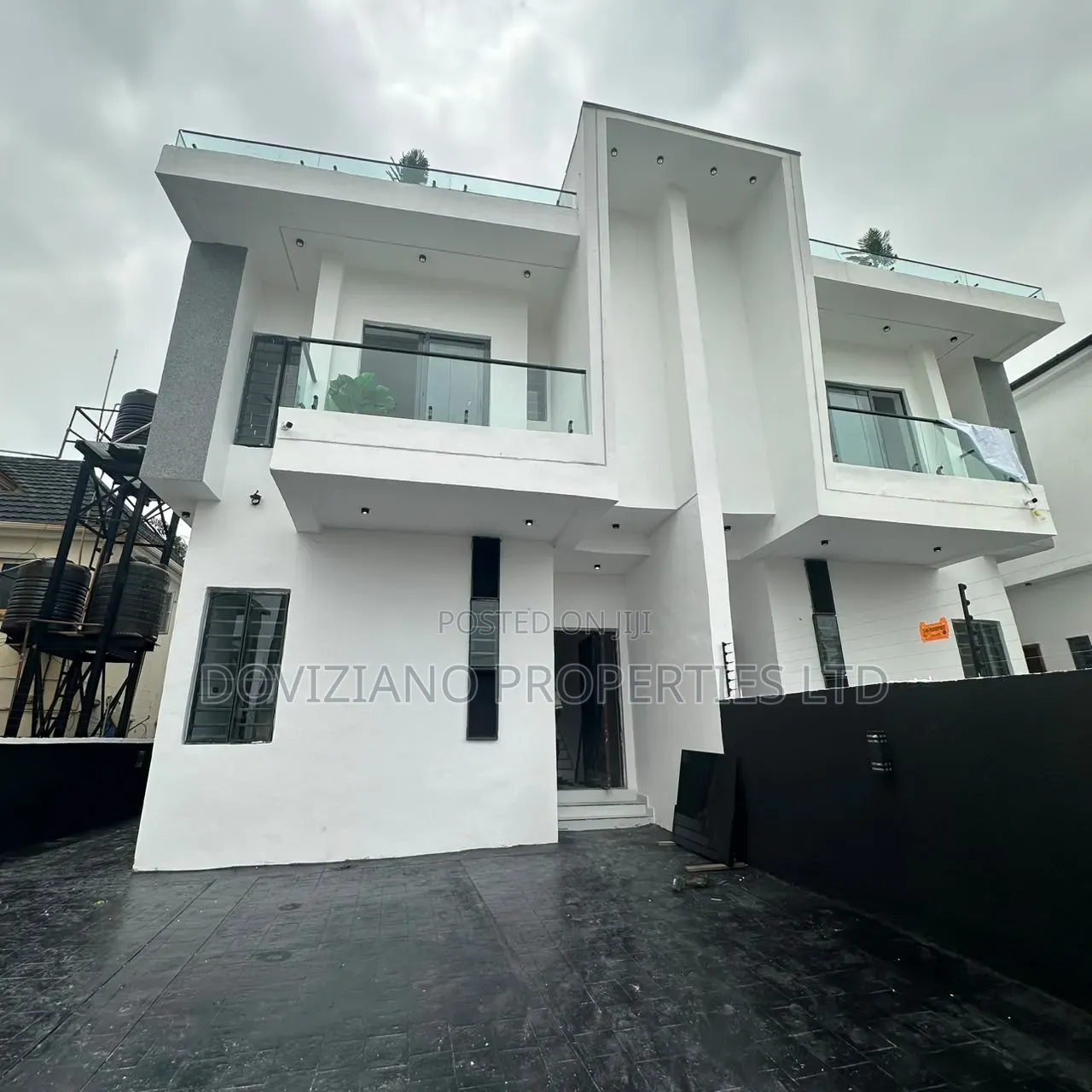 5bdrm Duplex in Sangotedo for sale
