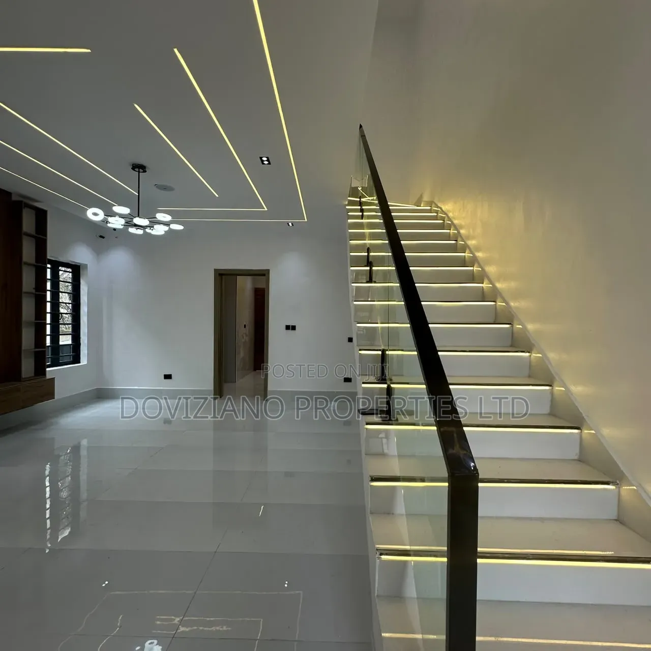 5bdrm Duplex in Sangotedo for sale