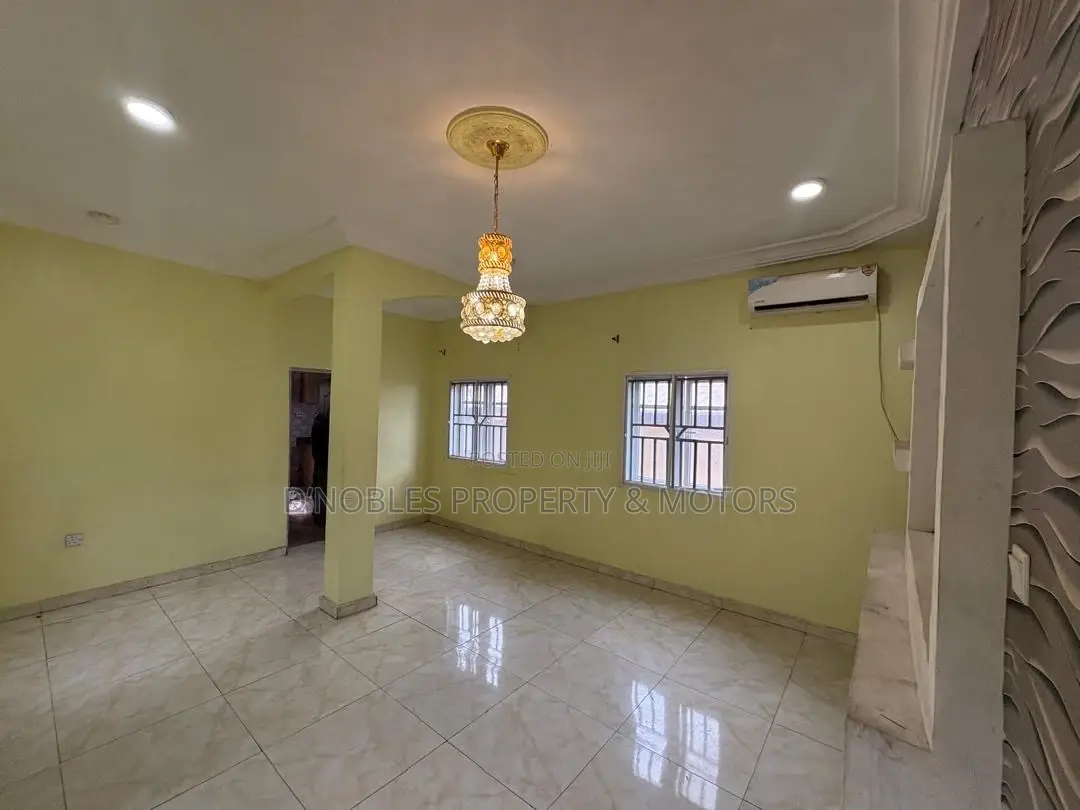 4bdrm Townhouse / Terrace in Wuse 2 for rent