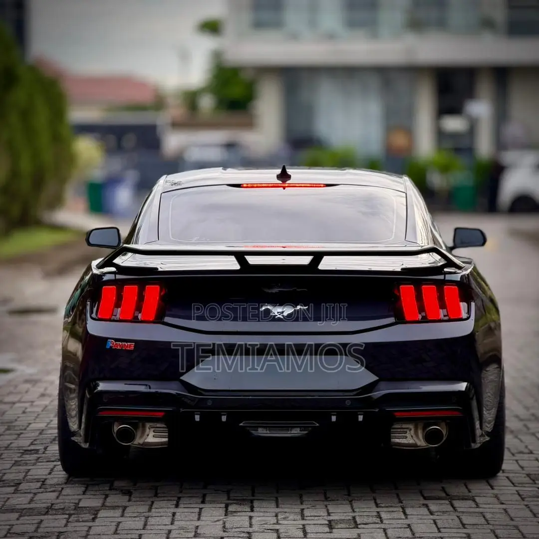 Ford Mustang EcoBoost Premium Fastback 2025 Black