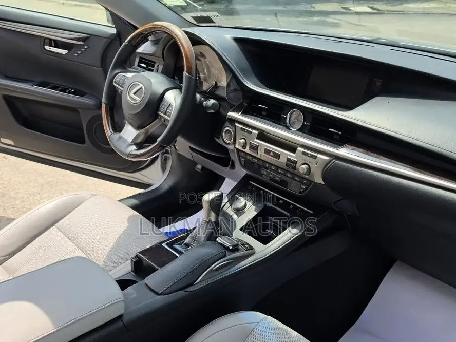 Lexus ES 350 FWD 2016 Silver