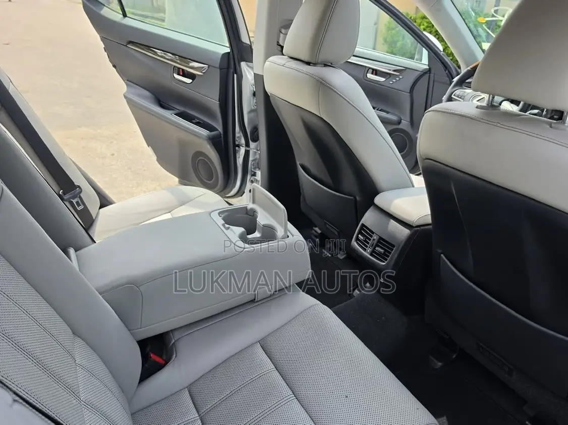 Lexus ES 350 FWD 2016 Silver